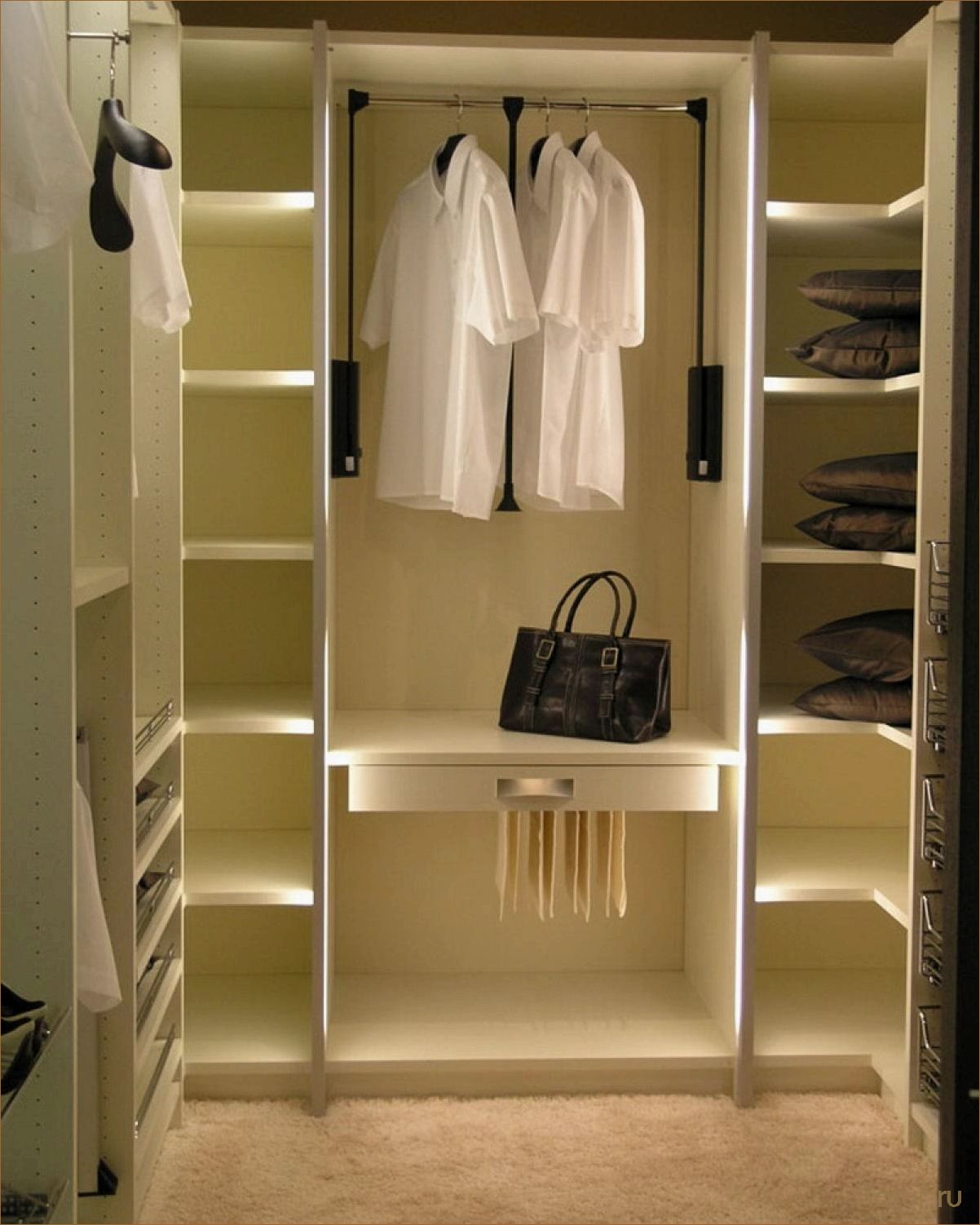 Металлическая гардеробная дизайн: как создать стильное и функциональное пространство для хранения вещей