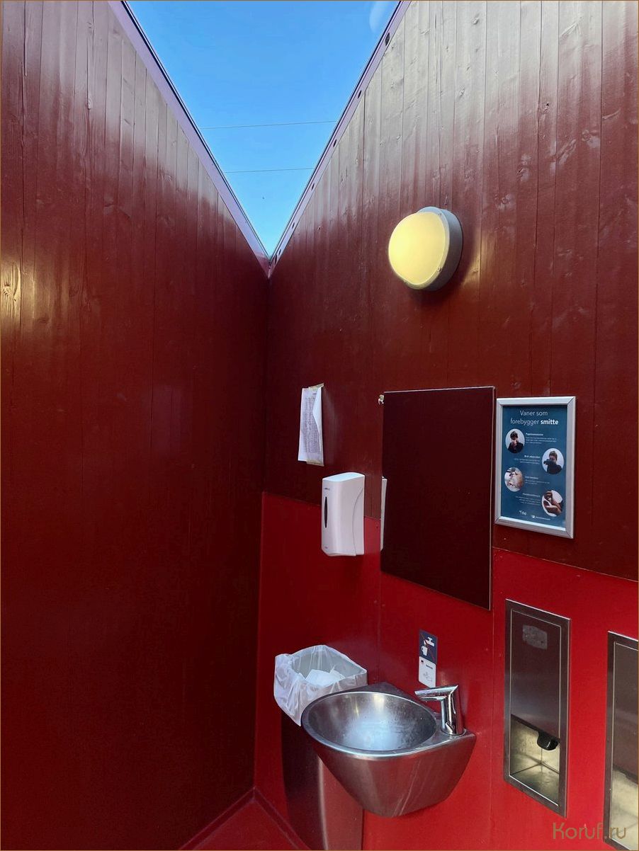 Золотой туалет: роскошный дизайн для роскошной ванной комнаты