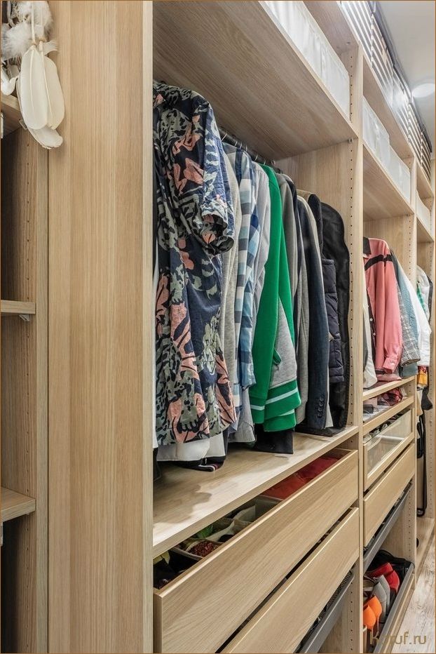 Использование балконов как части гардеробных
