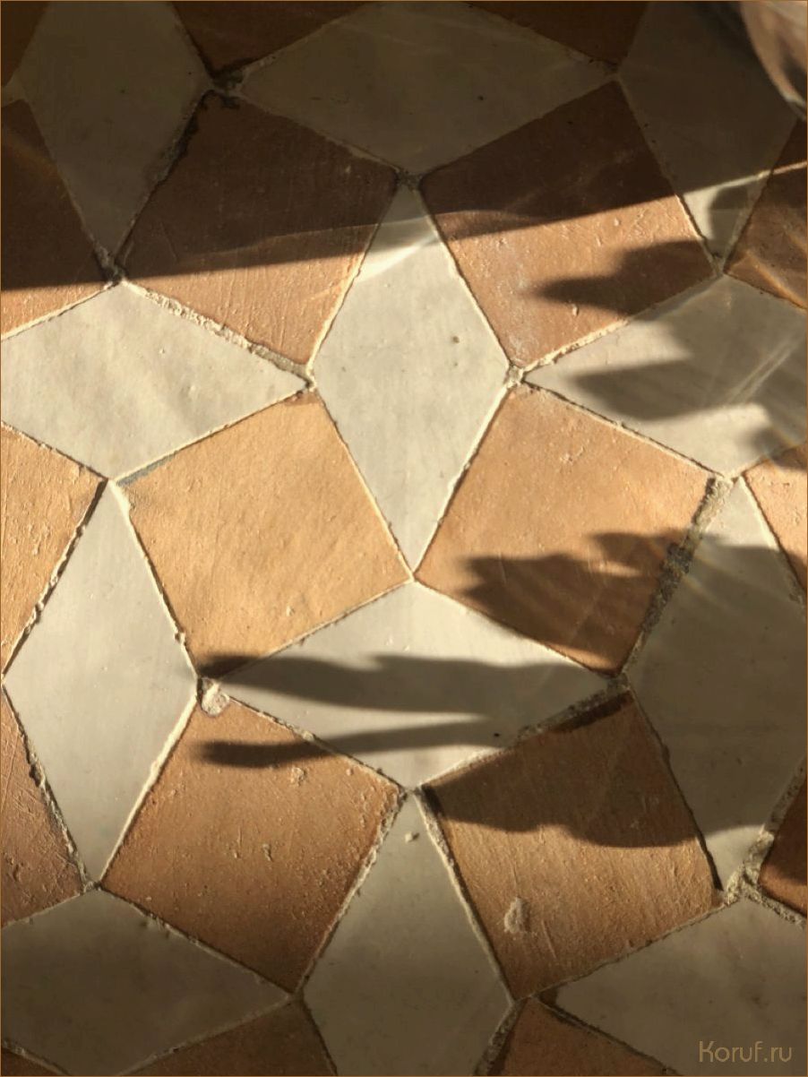 (дизайн полов гостиная, дизайн полов гостиной, дизайн пола гостиной) Уют в полукруге: секреты дизайна гостиной с необычной формой помещения