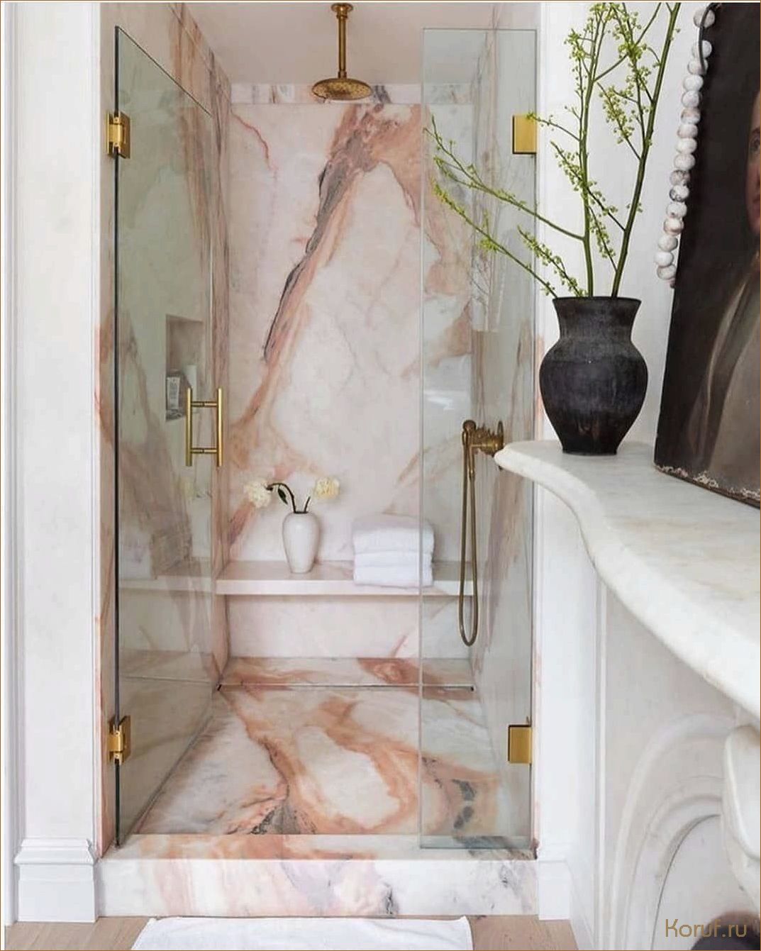 Как создать стильную и функциональную душевую зону в маленькой квартире: лучшие идеи и советы дизайнеров.